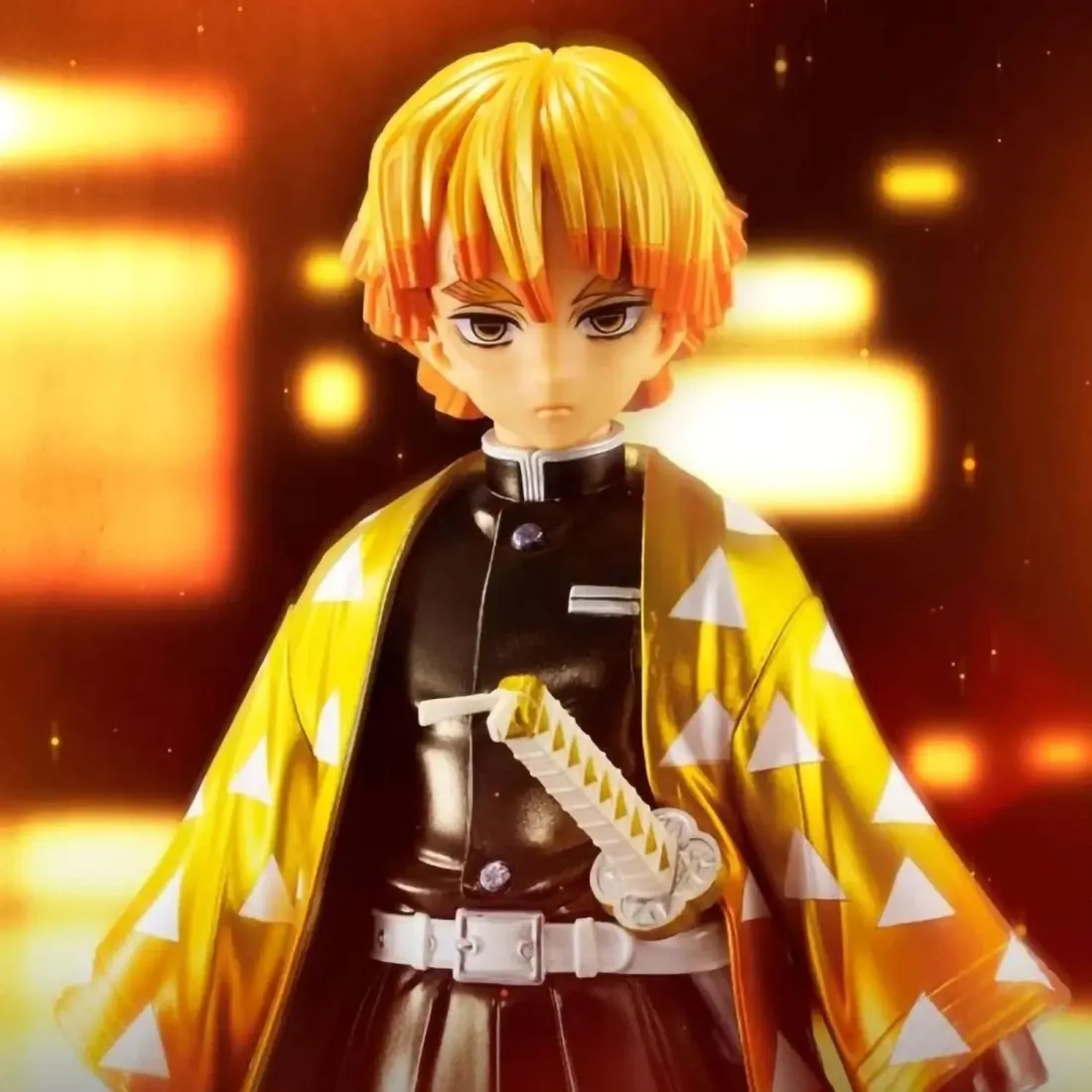 Фигурка Аниме Клинок рассекающий демонов Зеницу Агацума 24см ver.B BP29400P