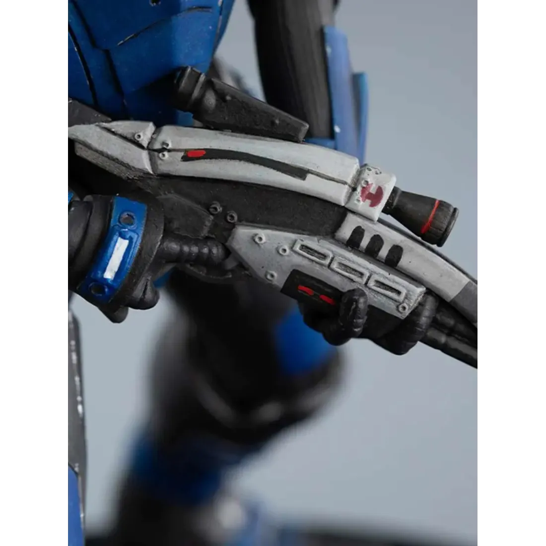 Фигурка Mass Effect Garrus 23 см 0761568009934