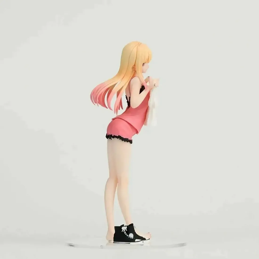 Фигурка аниме SEGA Эта фарфоровая кукла My Dress-Up Darling Марин Китагава 18см 39990