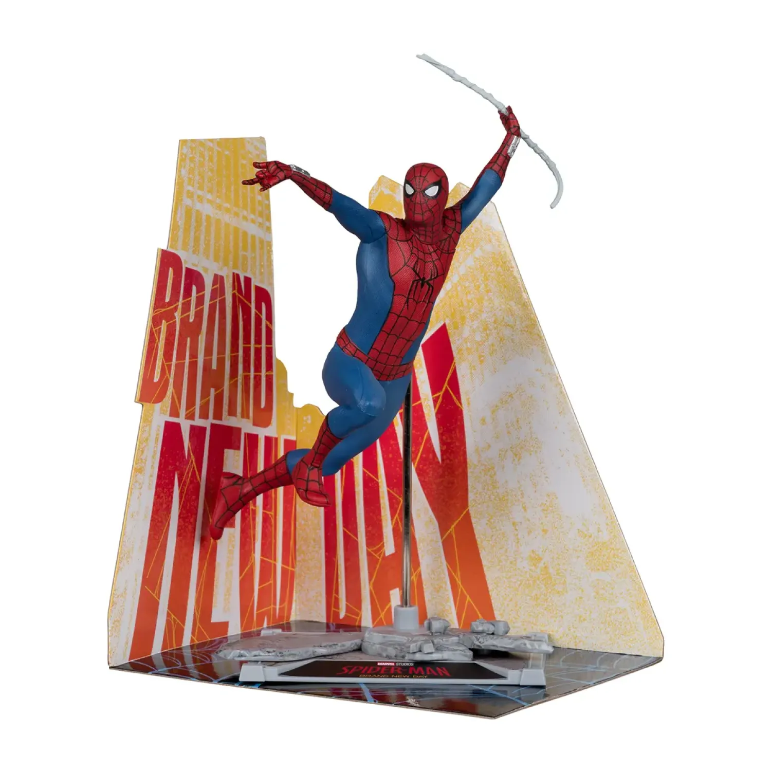 Фигурка Marvel Studios Collection Человек Паук Совершенно Новый День Человек паук 23 см 14936