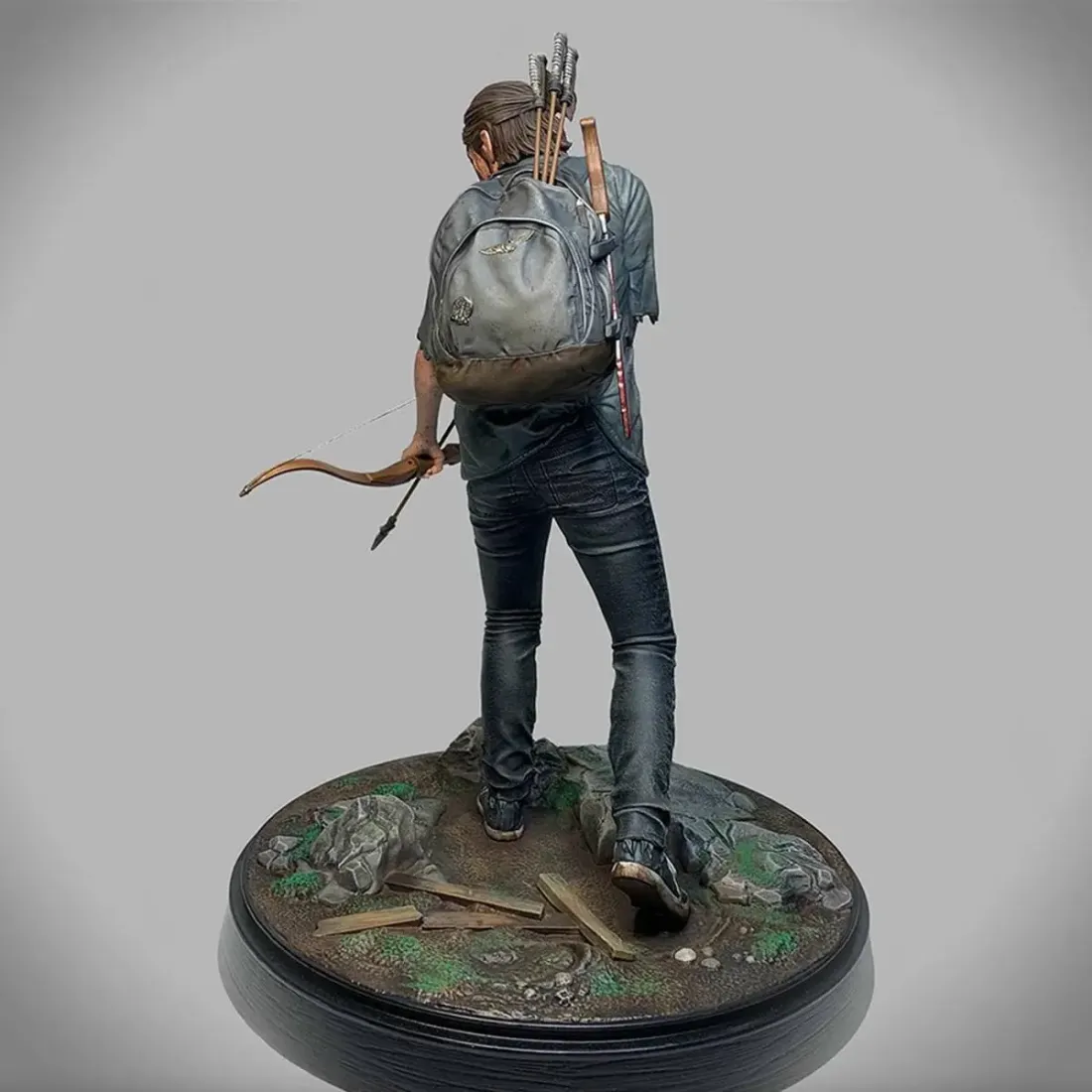 Фигурка The Last of Us Part II Ellie with Bow 20 см 8006735