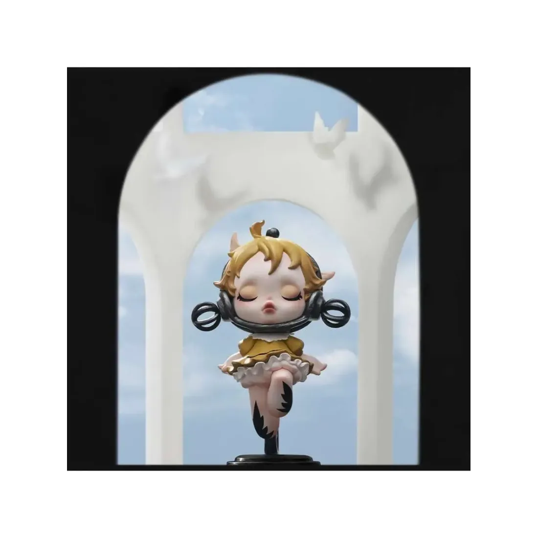 Фигурка Аниме Pop Mart Skullpanda  Caricature  Collection 1 шт 7 см 6941848264916