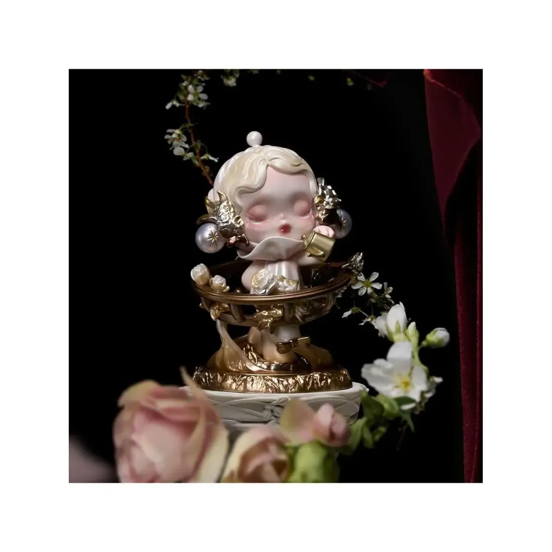 Фигурка Аниме Pop Mart Skullpanda  Four Acts of Flowers  1 шт 7 см 6939579879806