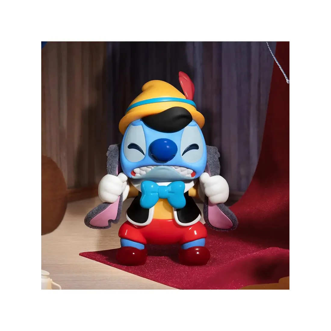 Фигурка Дисней Стич "Fantasy Theater" Blind Box 9 см 1 шт 6936785475471