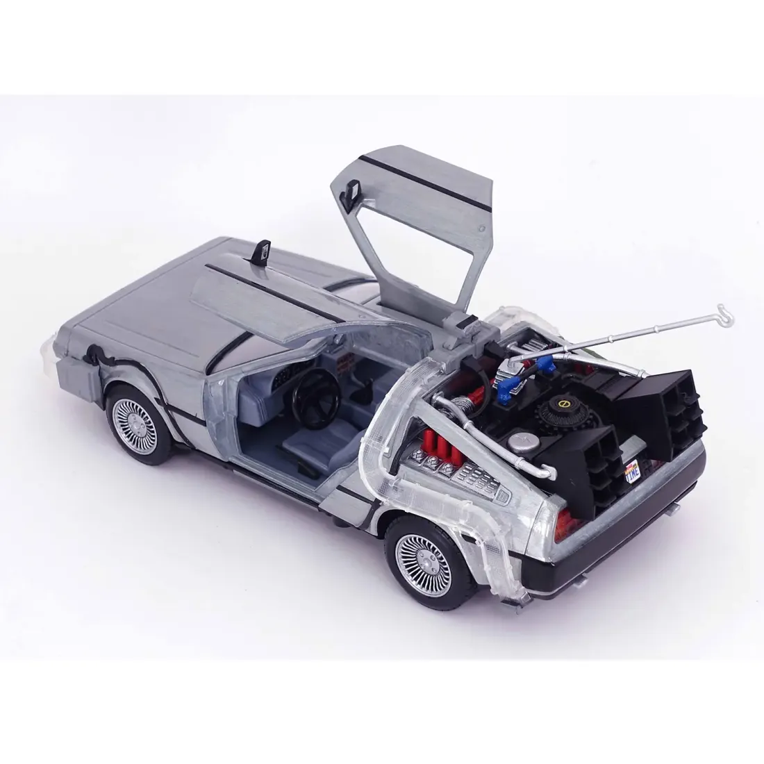 Модель Машинки Hollywood Rides 1:24 Назад в будущее Time Machine (Back To The Future 1) 32911
