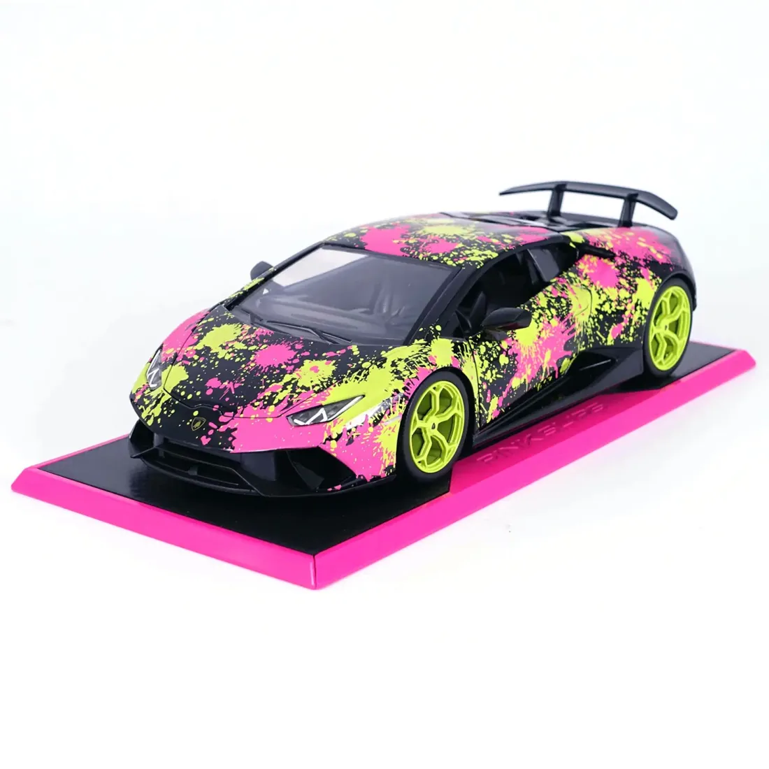 Модель Машинки 1:24 Pink Slips Lamborghini Huracan Performante 36008