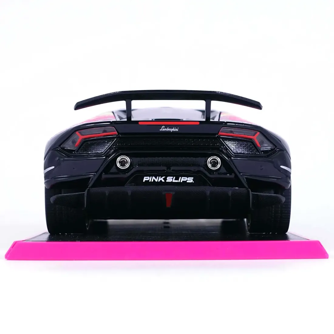 Модель Машинки 1:24 Pink Slips Lamborghini Huracan Performante 36008