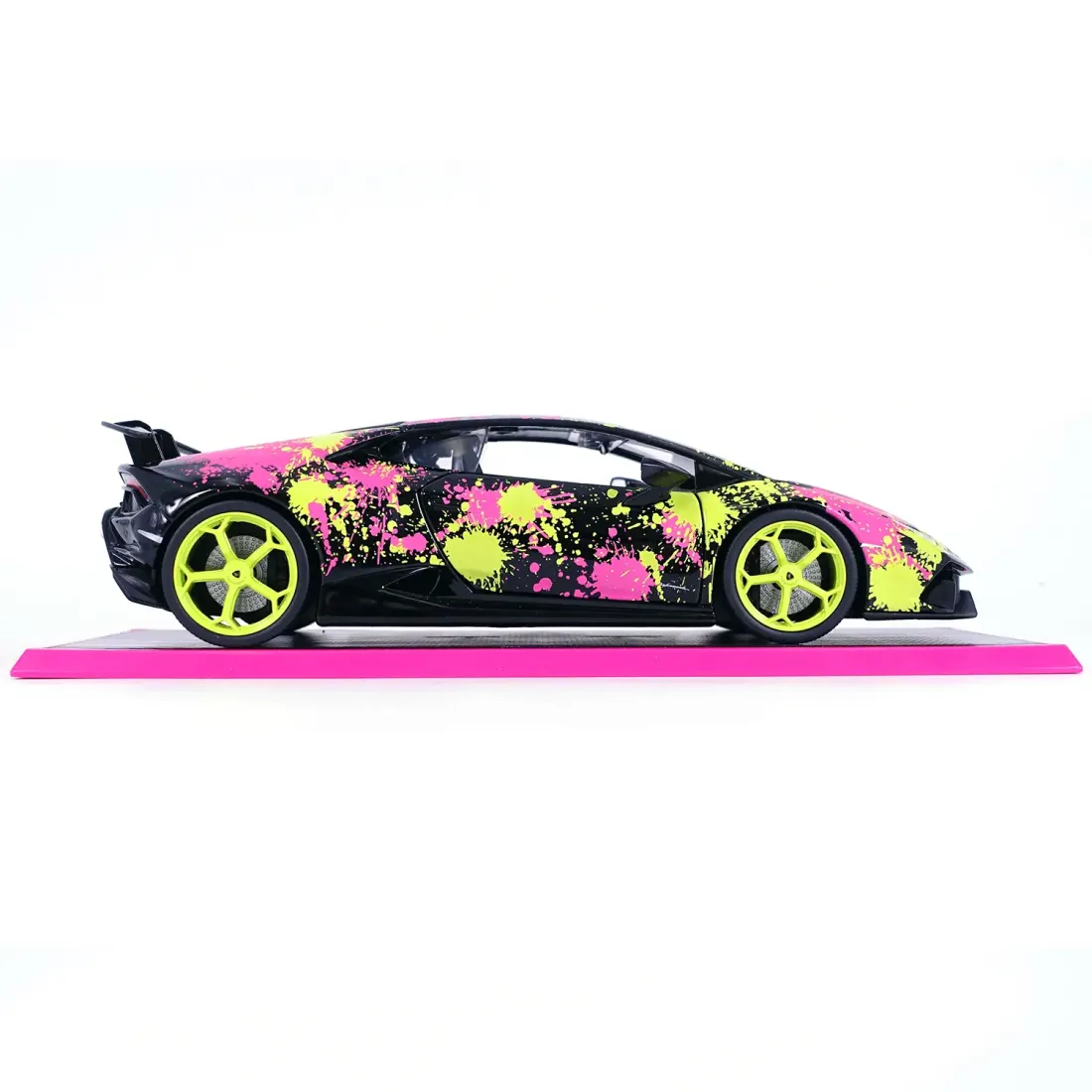 Модель Машинки 1:24 Pink Slips Lamborghini Huracan Performante 36008