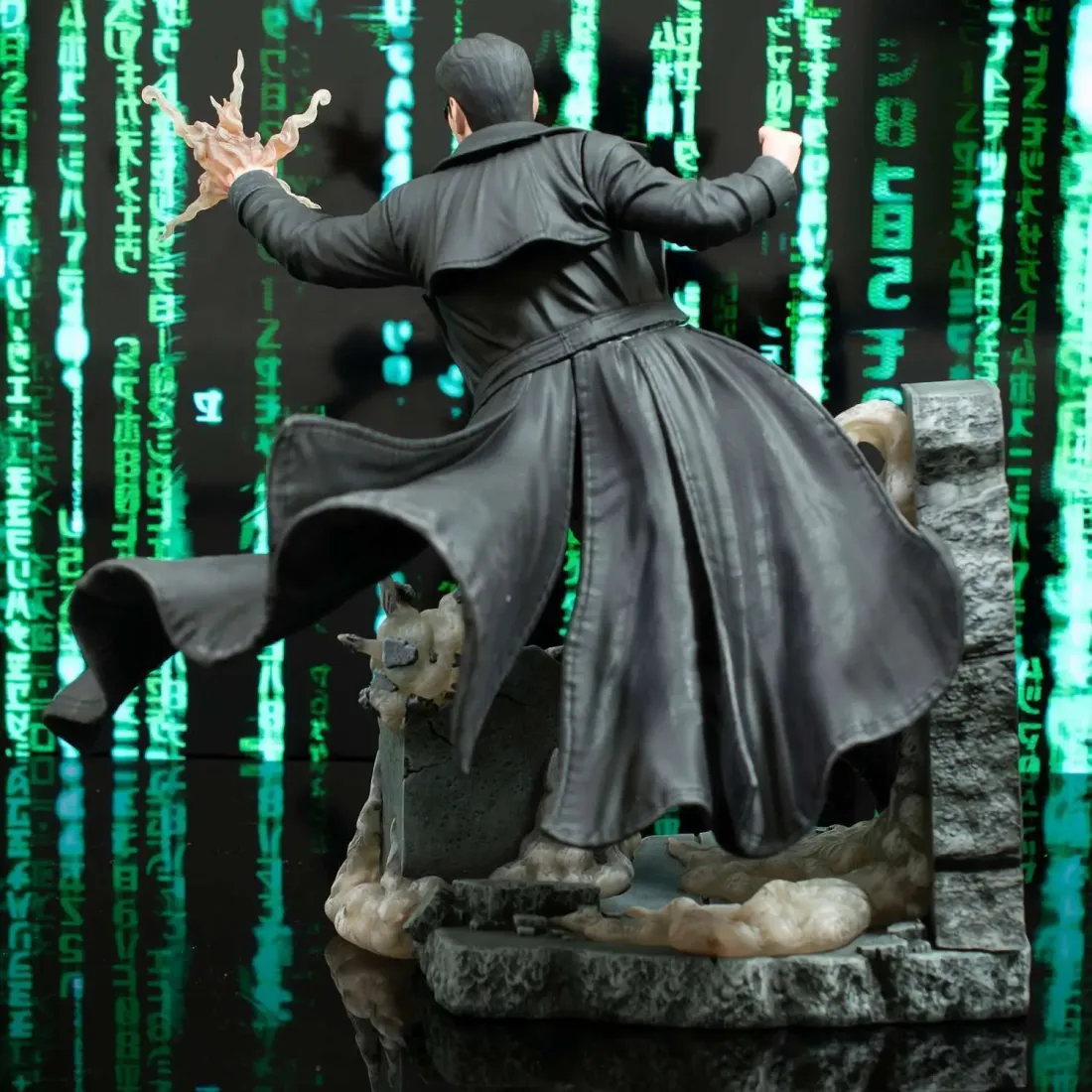 Фигурка The Matrix Gallery Deluxe Neo 25 см 849804