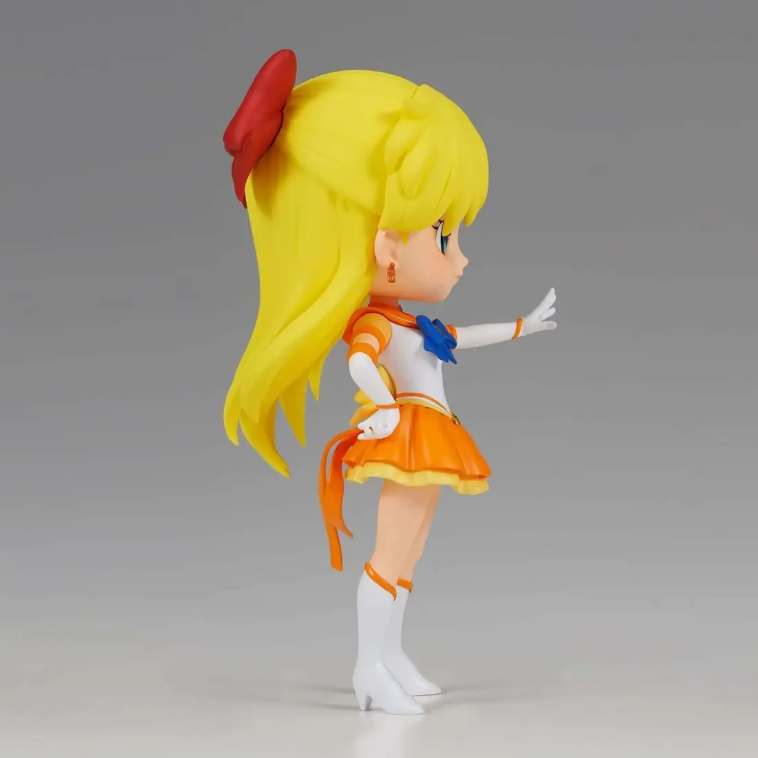 Фигурка Q Posket Pretty Guardian Sailor Moon Eternal Super Sailor Venus (Ver.A) 4983164883985