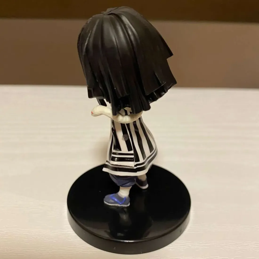 Фигурка Q Posket Obanai Iguro Ver. B 4983164188332