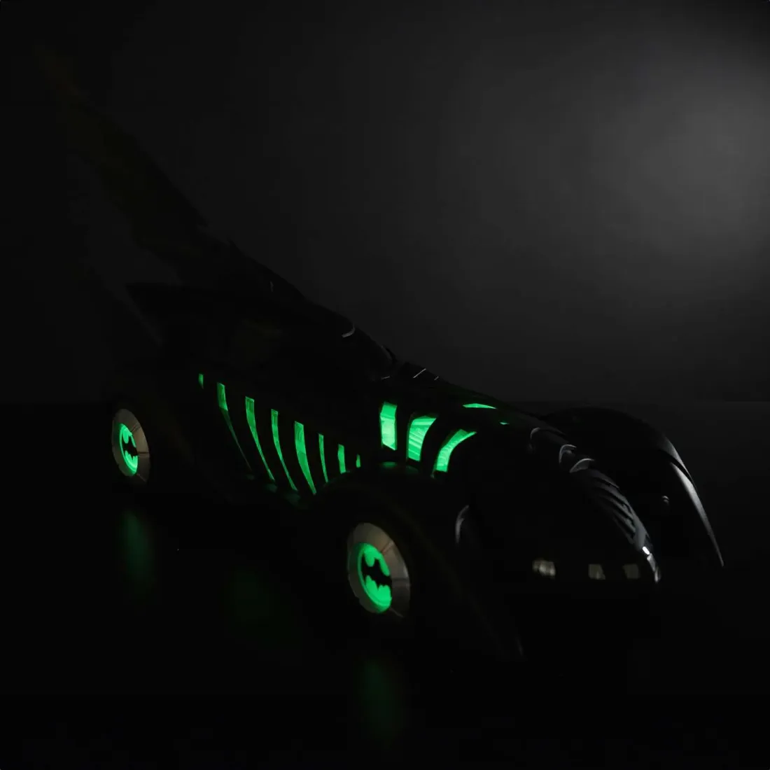 Фигурка Бэтмобиля DC Universe McFarlane Бэтмен Навсегда 79 см 787926150193