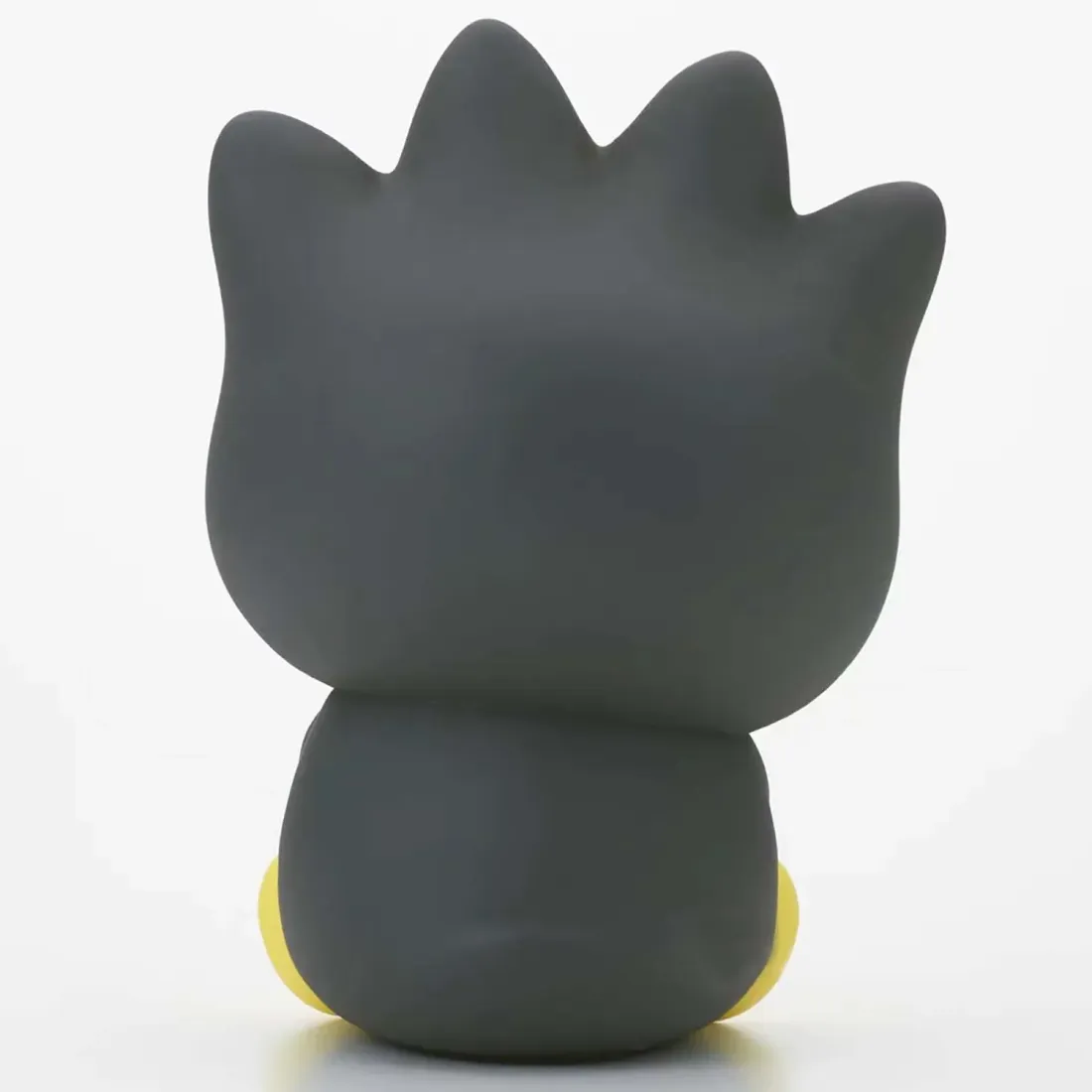 Фигурка Sanrio Hello Kitty Бадц Мару Badtz Maru 11см 86342