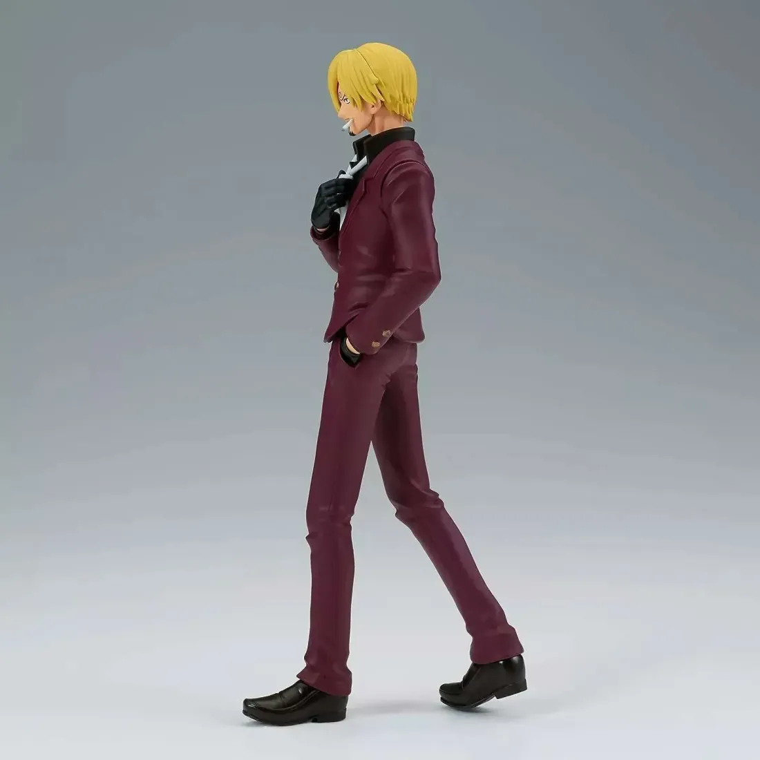 Фигурка One Piece The Shukko Sanji 17cm 4983164881844