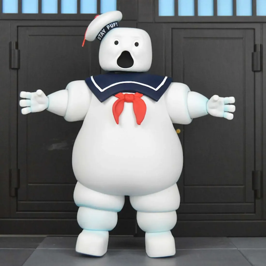 Фигурка Real Ghostbusters Scared Mr. Stay Puft NYCC 2019 18 см 8835210