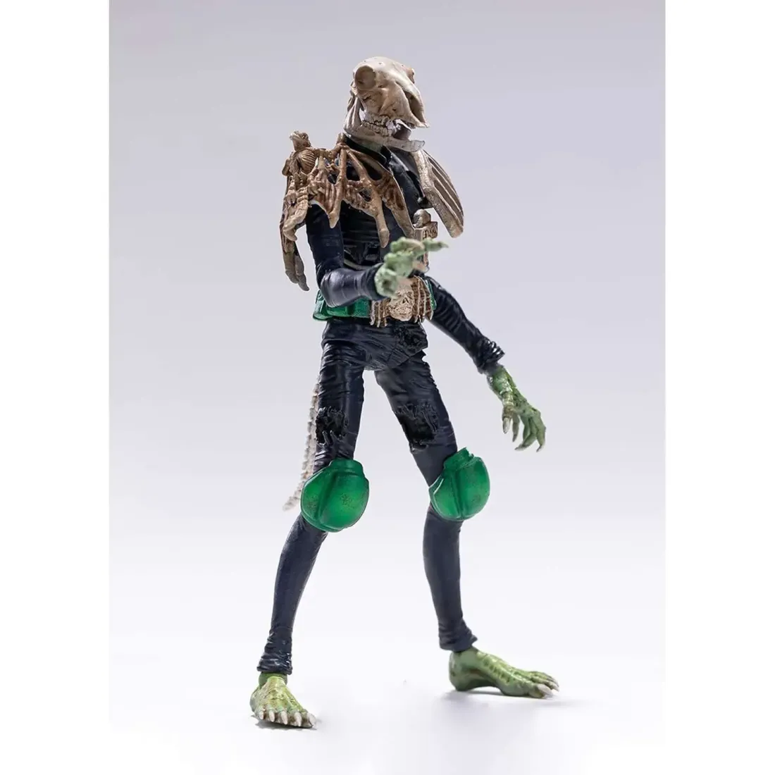 Фигурка Judge Dredd Judge Mortis 11см 4201707