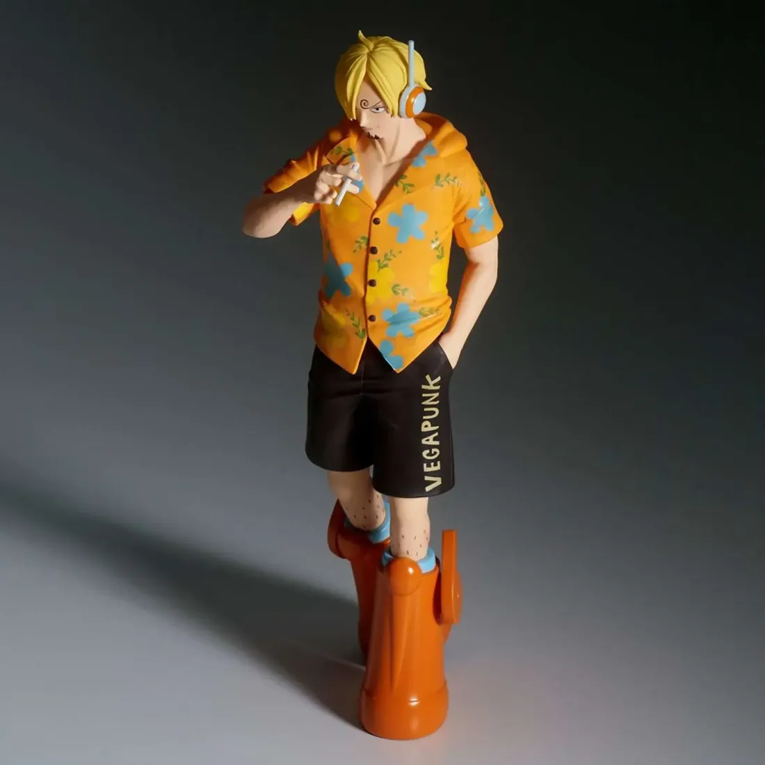 Фигурка аниме ONE PIECE THE SHUKKO Санжи SANJI ver.EGGHEAD 17см 88308