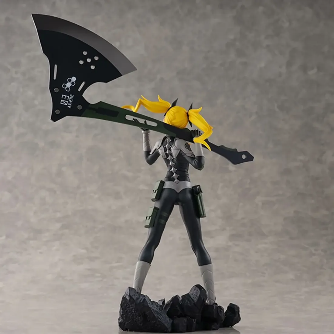 Фигурка аниме SEGA Кайдзю № 8 Kaiju No 8 Кикору Шиномия Kikoru Shinomiya 30см 35251