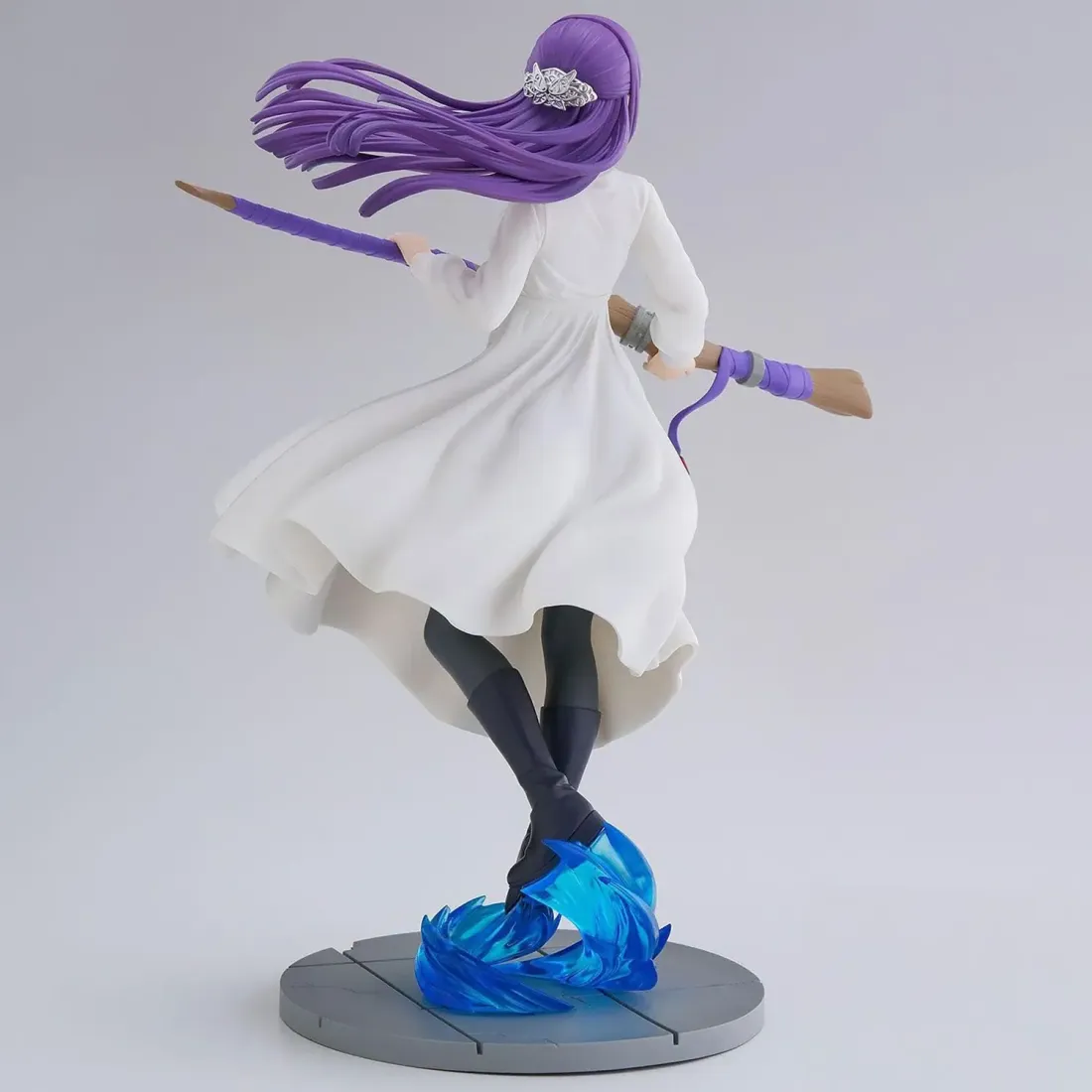 Фигурка аниме SEGA Провожающая в последний путь Фрирен Ферн Fern Offensive Magic 18см 35602